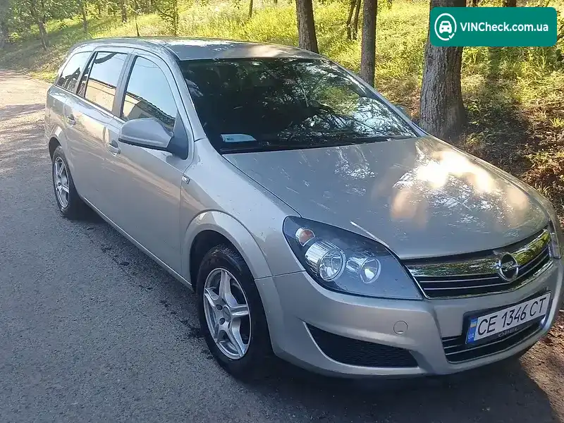 Opel Astra 2010, фото з оголошення 2 з 15, VIN W0L0AHL35B2001865