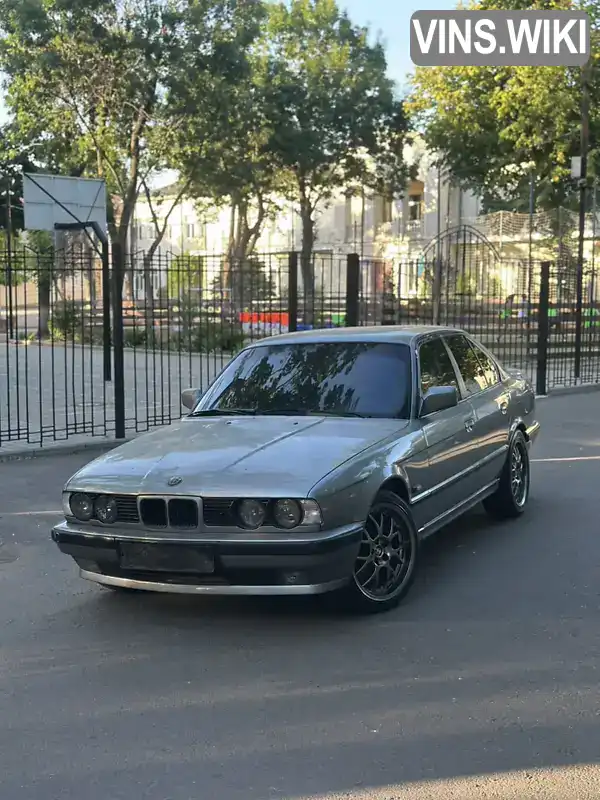 BMW 5 Series 1993, фото з оголошення 1 з 12, VIN WBAHB51050GG04286