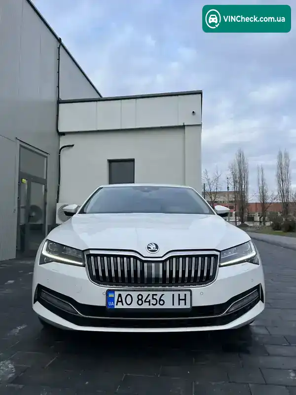 Skoda Superb 2020, фото з оголошення 2 з 20, VIN TMBAH7NP3L7063312