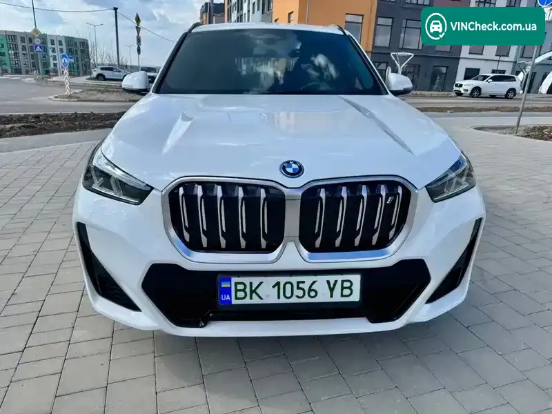 BMW iX1 2024, фото з оголошення 1 з 17, VIN WBY71EG0905Z92977