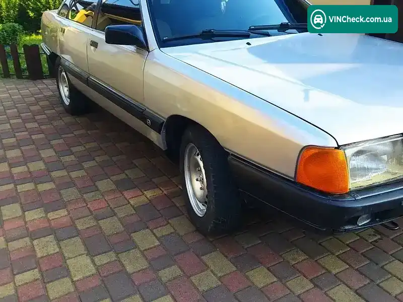 Audi 100 1989, фото з оголошення 2 з 6, VIN WAUZZZ44ZKN097611