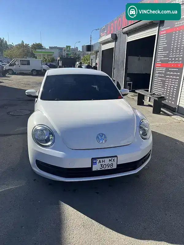 Volkswagen Beetle 2012, фото з оголошення 1 з 11, VIN 3VWJP7AT0CM637373