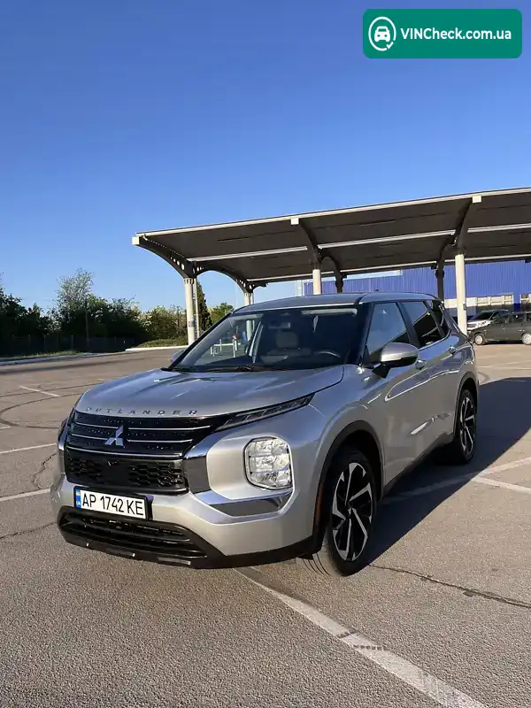 Mitsubishi Outlander 2021, фото з оголошення 2 з 20, VIN JA4J3TA88NZ018535