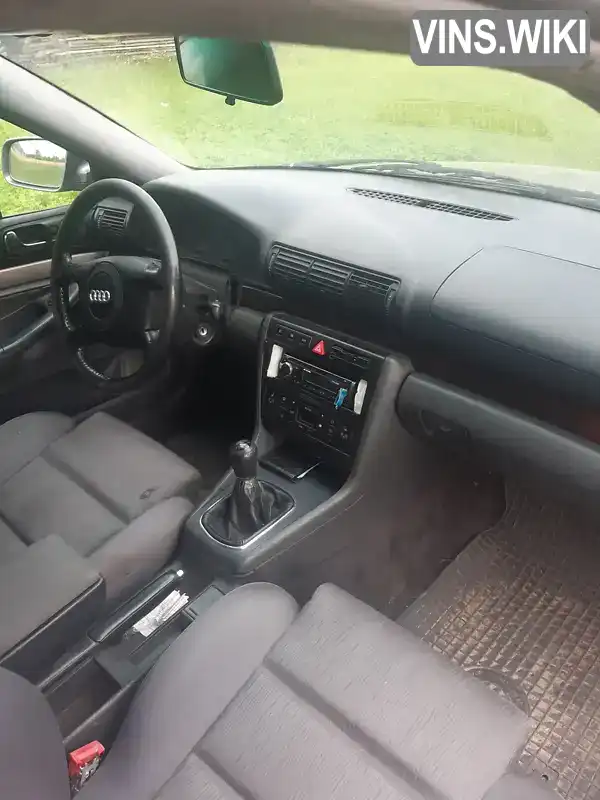 Audi A4 1999, фото з оголошення 2 з 10, VIN WAUZZZ8DZYA001054