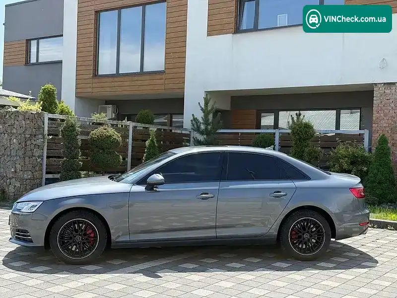 Audi A4 2016, фото з оголошення 1 з 15, VIN WAUANAF44HN019166