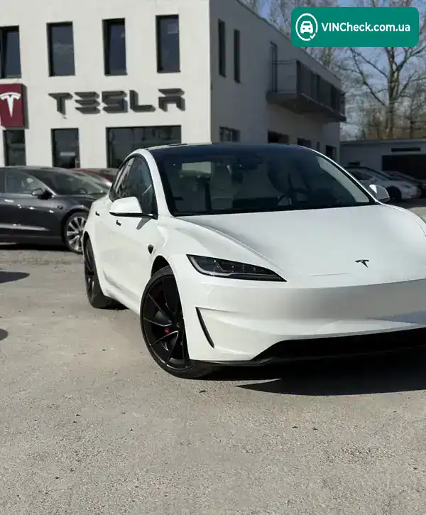 Tesla Model 3 2024, фото з оголошення 2 з 20, VIN 5YJ3E1ET5RF782320