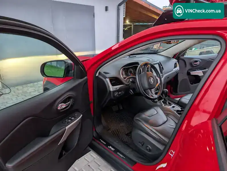 Jeep Cherokee 2017, фото з оголошення 2 з 21, VIN 1C4PJMBX0JD610150