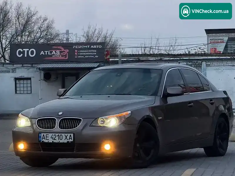 BMW 5 Series 2006, фото з оголошення 2 з 21, VIN WBANE31030B950510