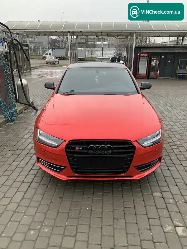 Audi A4 2013, фото з оголошення 1 з 20, VIN WAUBFAFL8EN010121
