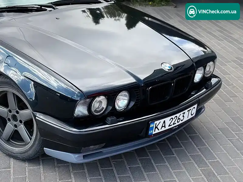 BMW 5 Series 1992, фото з оголошення 2 з 20, VIN WBAHE21080GE58794
