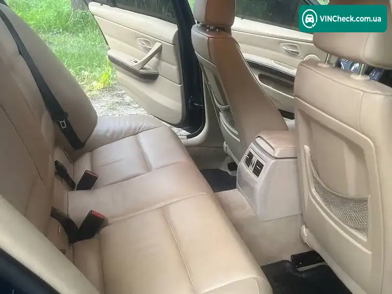 BMW 3 Series 2007, фото з оголошення 1 з 8, VIN WBAVB11090VE41035
