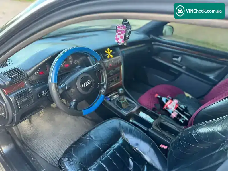 Audi A8 1998, фото з оголошення 2 з 5, VIN WAUZZZ4DZWN007466