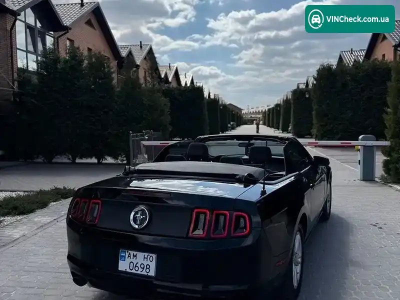 Ford Mustang 2012, фото з оголошення 2 з 13, VIN 1ZVBP8EM8D5276382
