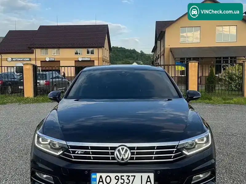 Volkswagen Passat 2019, фото з оголошення 2 з 21, VIN WVWZZZ3CZKE058288