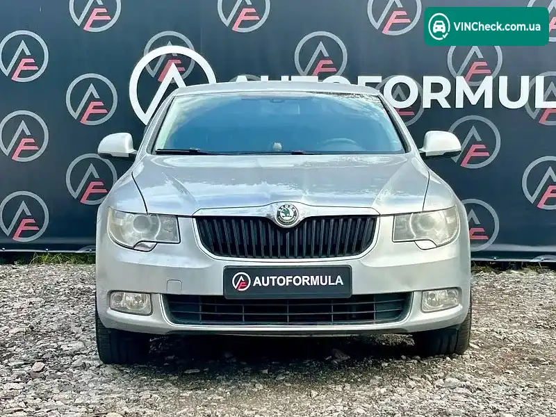 Skoda Superb 2011, фото з оголошення 2 з 20, VIN TMBAB43T2CB300479