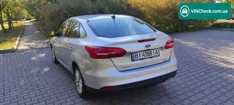 Ford Focus 2018, фото з оголошення 2 з 16, VIN 1FADP3FEXJL300412