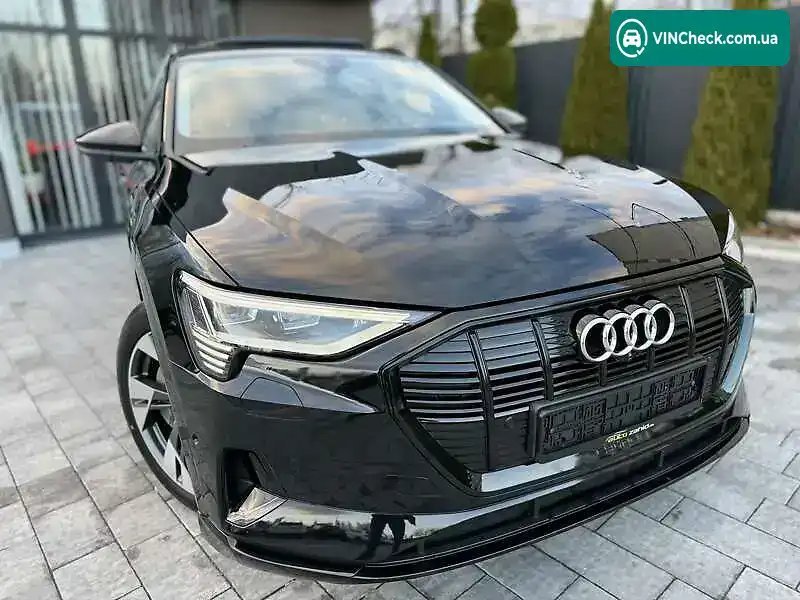 Audi e-tron 2021, фото з оголошення 2 з 21, VIN WA1AABGE8NB013924