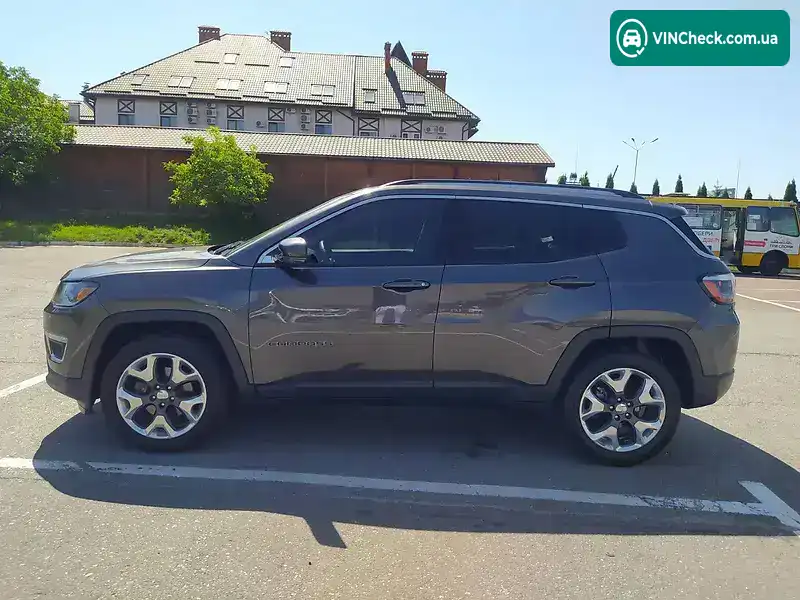 Jeep Compass 2018, фото з оголошення 2 з 16, VIN 3C4NJCCB0JT362271