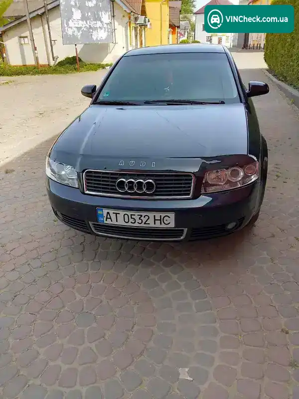 Audi A4 2001, фото з оголошення 2 з 14, VIN WAUZZZ8E32A104378