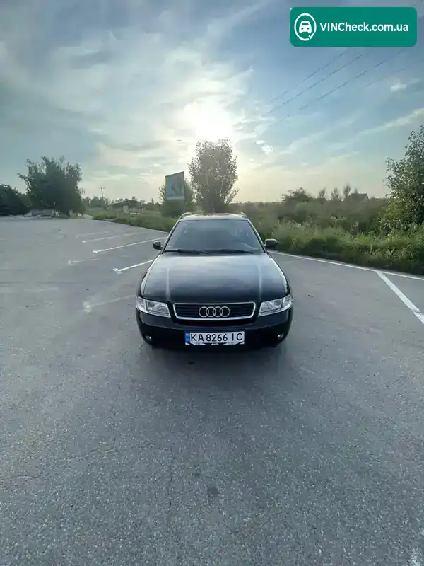 Audi A4 1999, фото з оголошення 2 з 11, VIN WAUZZZ8DZYA035651