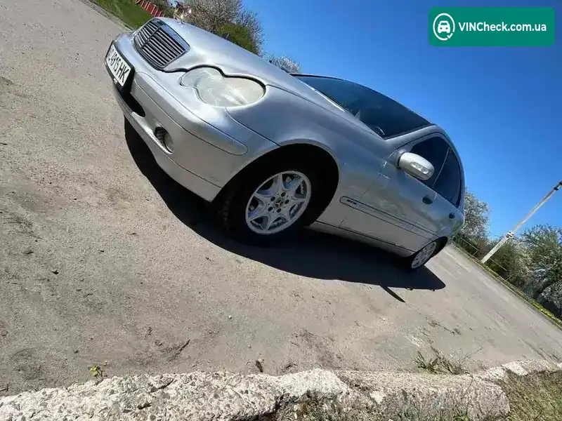 Mercedes-Benz C-Class 2003, фото з оголошення 2 з 15, VIN WDB2030461A595330