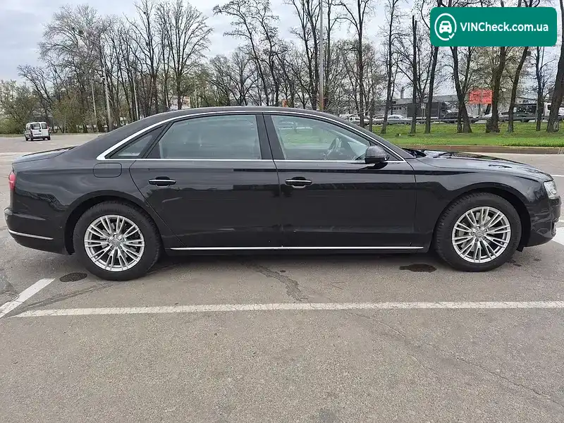 Audi A8 2017, фото з оголошення 2 з 21, VIN WAUZZZ4HXHN011486