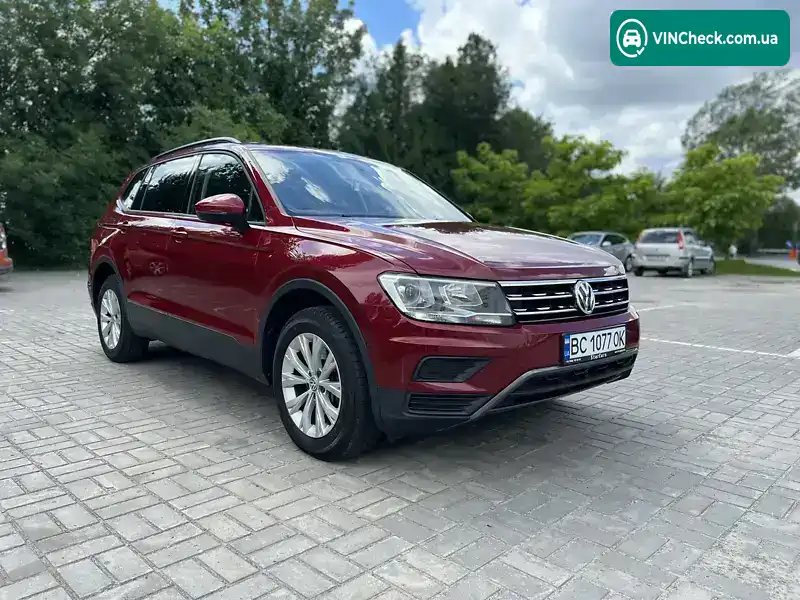 Volkswagen Tiguan 2018, фото з оголошення 1 з 18, VIN 3VV1B7AX0JM124501