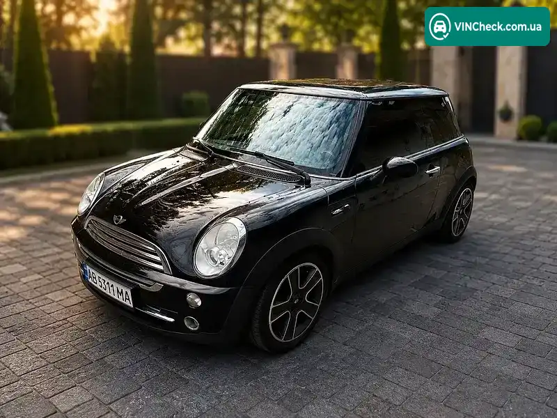 MINI Hatch 2004, фото з оголошення 1 з 14, VIN WMWRA31040TE23750
