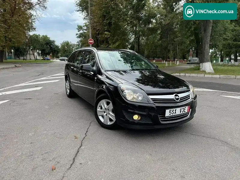 Opel Astra 2011, фото з оголошення 2 з 20, VIN W0L0AHL35B5008838