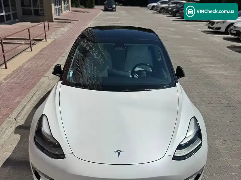 Tesla Model 3 2022, фото з оголошення 2 з 8, VIN 5YJ3E1EB5NF347573