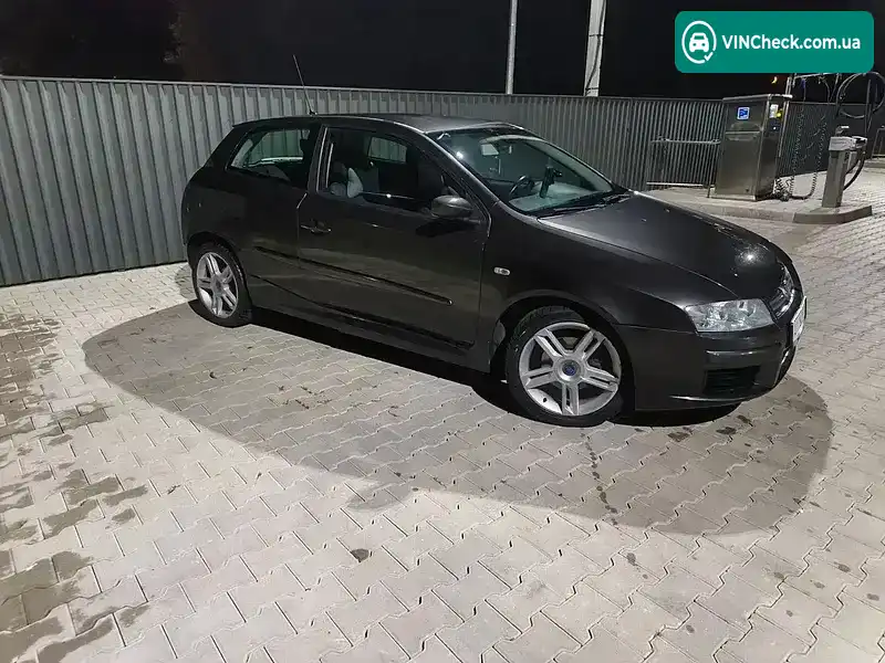 Fiat Stilo 2006, фото з оголошення 2 з 14, VIN ZFA19200000630331