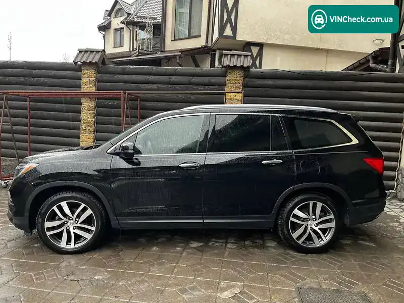 Honda Pilot 2018, фото з оголошення 2 з 18, VIN 5FNYF5H91JB006846