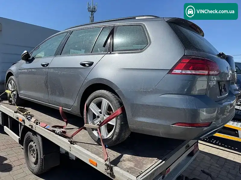 Volkswagen Golf 2019, фото з оголошення 1 з 10, VIN 3VW117AU9KM517953