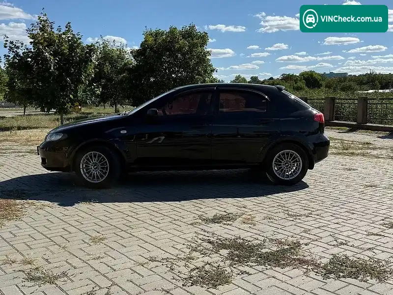 Chevrolet Lacetti 2005, фото з оголошення 2 з 15, VIN Y6DNF486E5K214635