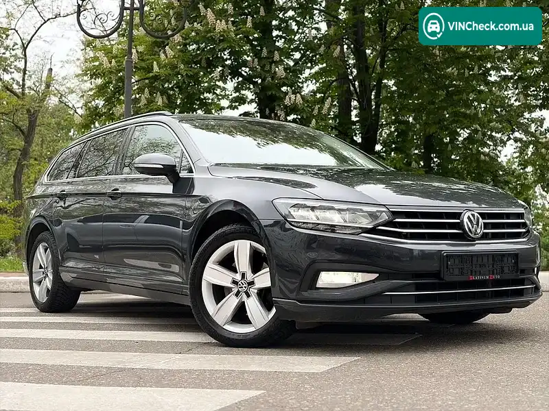 Volkswagen Passat 2019, фото з оголошення 2 з 20, VIN WVWZZZ3CZLE041578