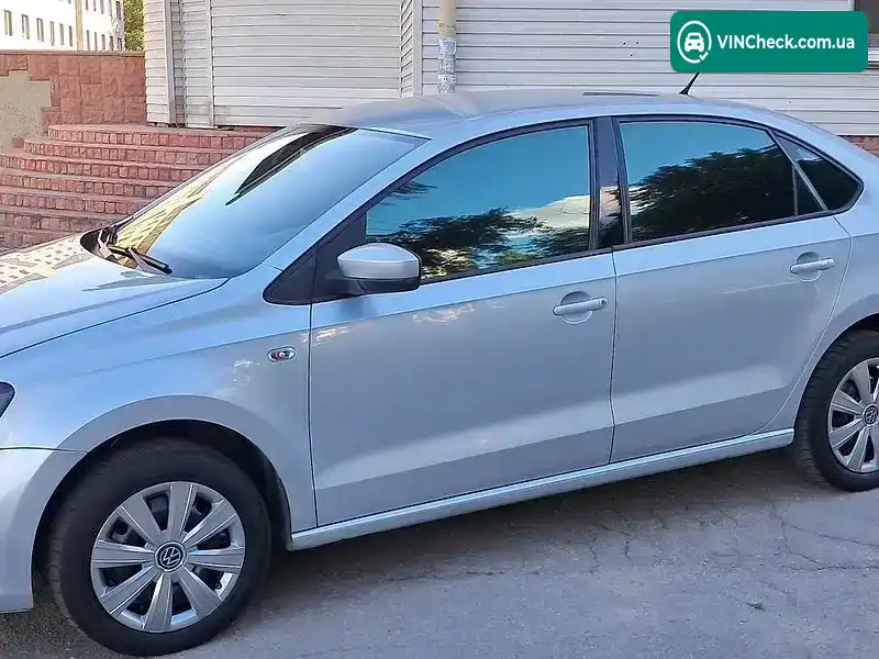Volkswagen Polo 2017, фото з оголошення 1 з 9, VIN XW8ZZZ61ZJG000130