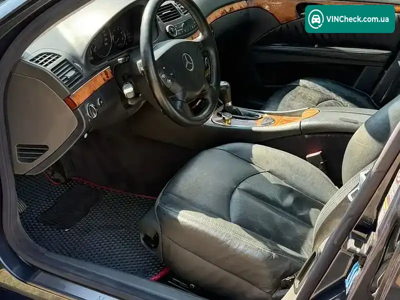 Mercedes-Benz E-Class 2003, фото з оголошення 2 з 20, VIN WDB2110261A255631