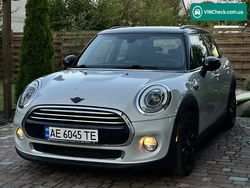 MINI Hatch 2016, фото з оголошення 1 з 13, VIN WMWXU1C58G2D09178