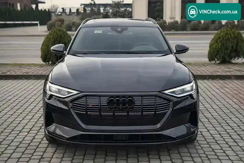 Audi e-tron 2019, фото з оголошення 1 з 21, VIN WAUZZZGEXKB010252