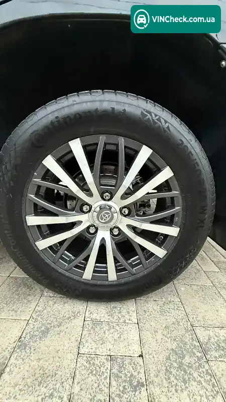 Toyota Land Cruiser 2011, фото з оголошення 2 з 20, VIN JTMHV05J604053865