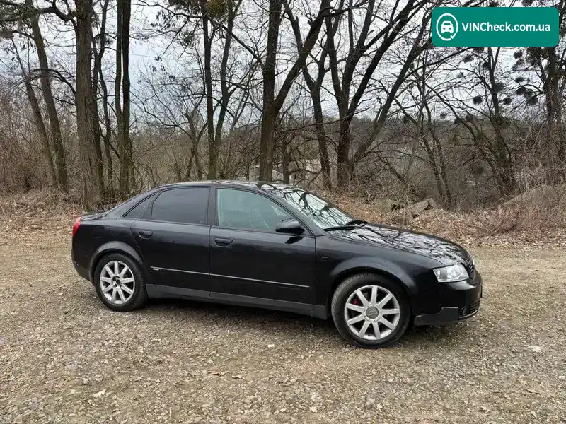 Audi A4 2003, фото з оголошення 2 з 10, VIN WAUZZZ8E83A380461
