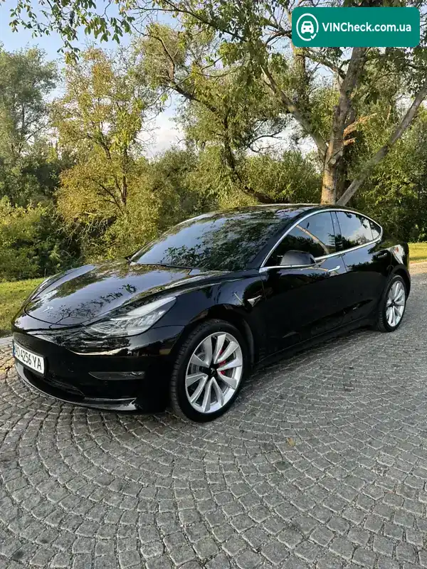 Tesla Model 3 2018, фото з оголошення 1 з 21, VIN 5YJ3E1EAXJF036495
