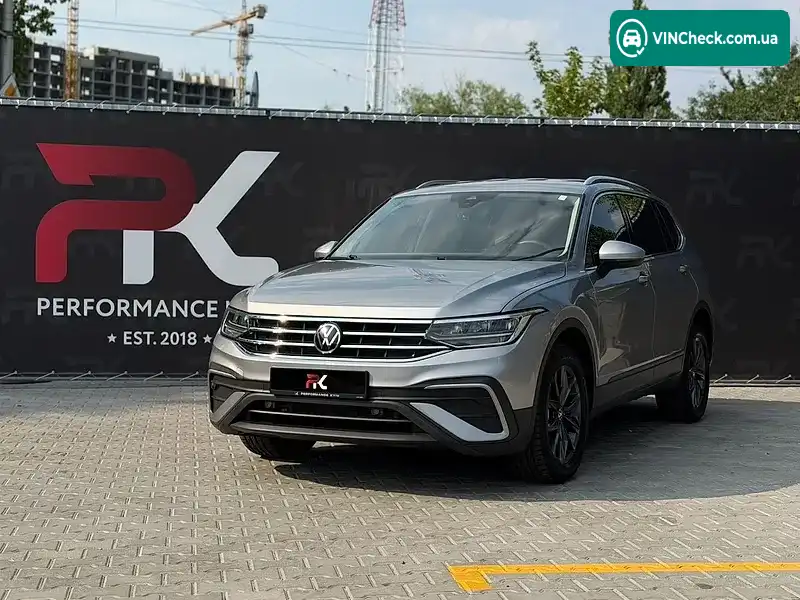 Volkswagen Tiguan 2022, фото з оголошення 2 з 20, VIN 3VV2B7AX5PM033561