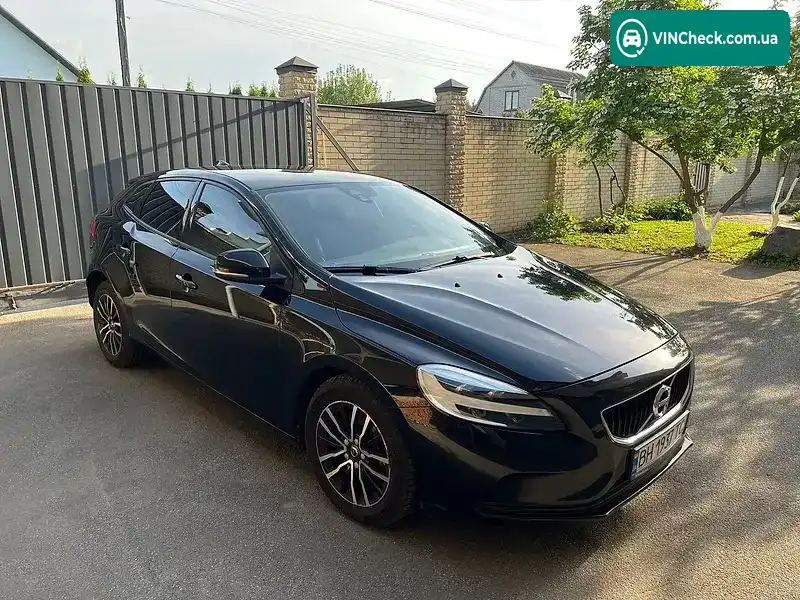 Volvo V40 2019, фото з оголошення 1 з 21, VIN YV1MV70V0K2584790