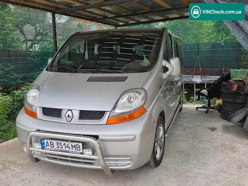 Renault Trafic 2003, фото з оголошення 1 з 9, VIN VF1FLACA63Y008517