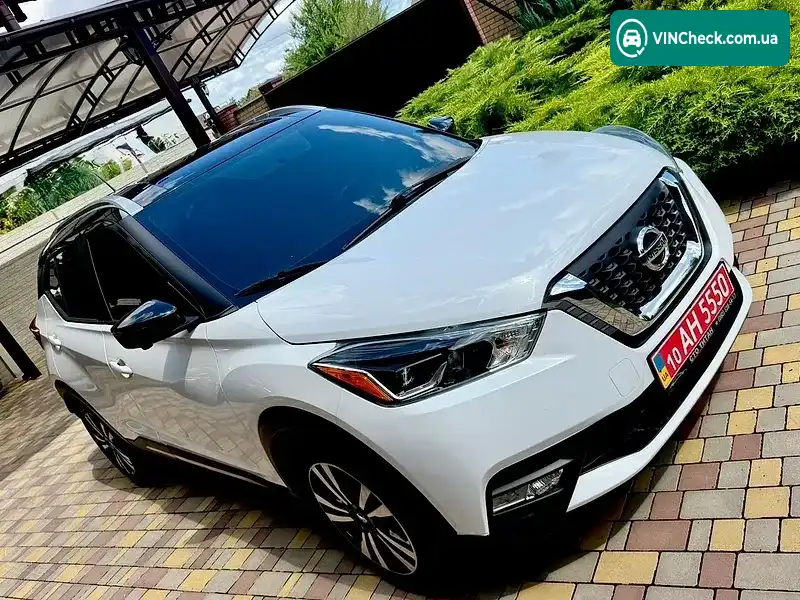 Nissan Kicks 2018, фото з оголошення 2 з 20, VIN 3N1CP5CU8KL486036
