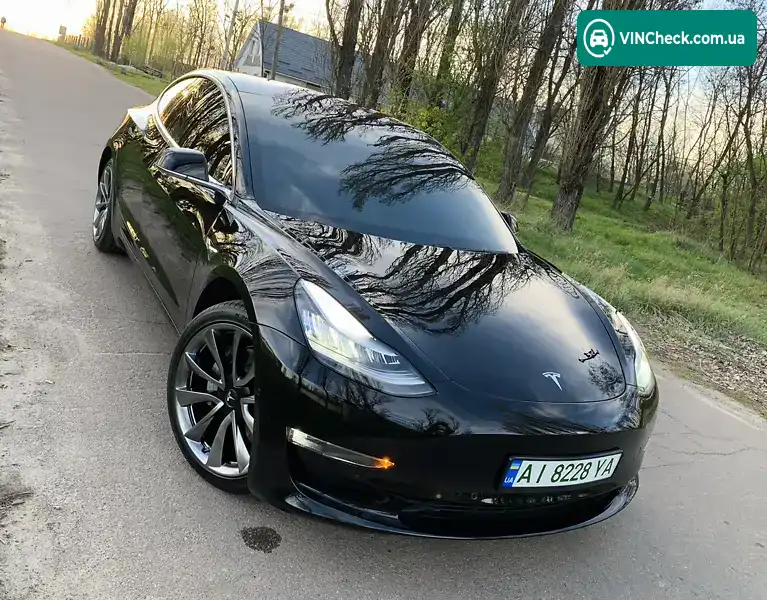 Tesla Model 3 2019, фото з оголошення 2 з 20, VIN 5YJ3E1EA6KF190137
