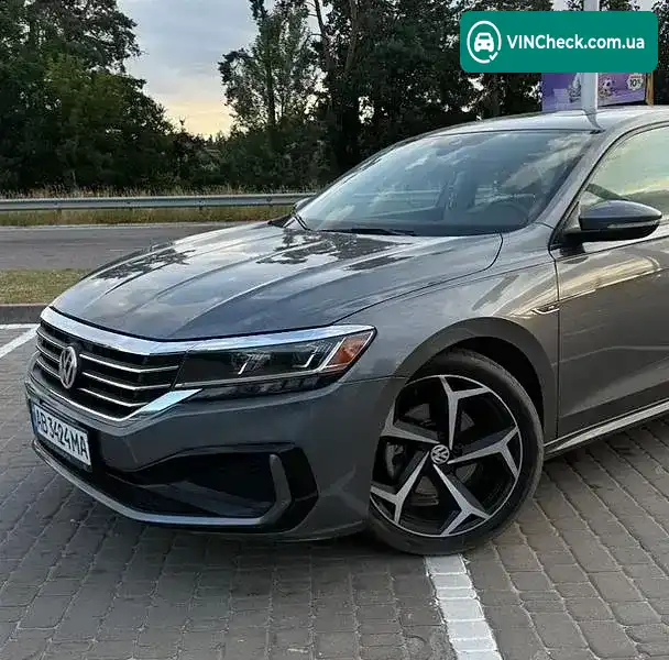 Volkswagen Passat 2020, фото з оголошення 2 з 20, VIN 1VWMA7A31LC018118