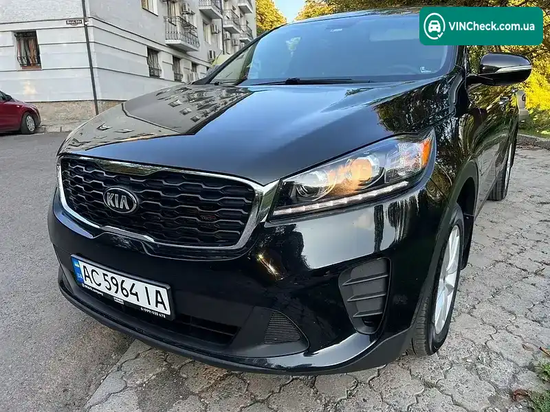 Kia Sorento 2018, фото з оголошення 1 з 15, VIN 5XYPG4A38KG532393