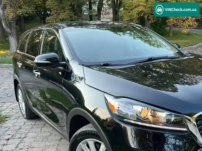 Kia Sorento 2018, фото з оголошення 2 з 15, VIN 5XYPG4A38KG532393